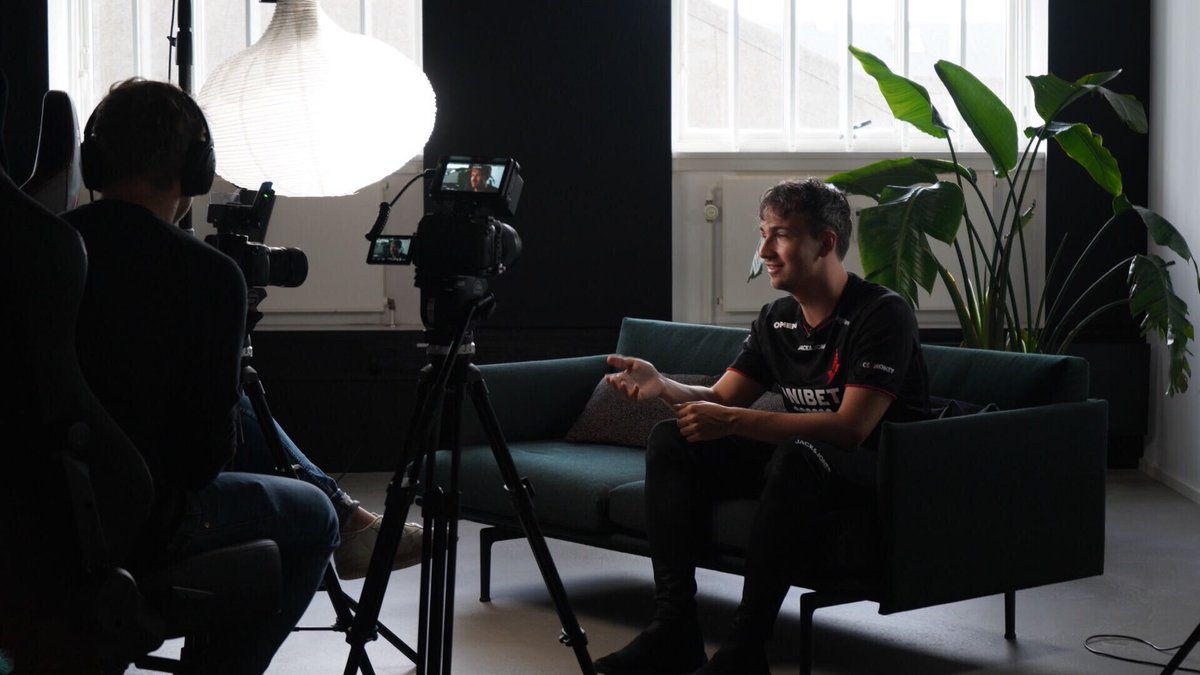 AstralisCS's tweet photo. Media Day complete.

#ToTheStars https://t.co/uBhJybrLJE
