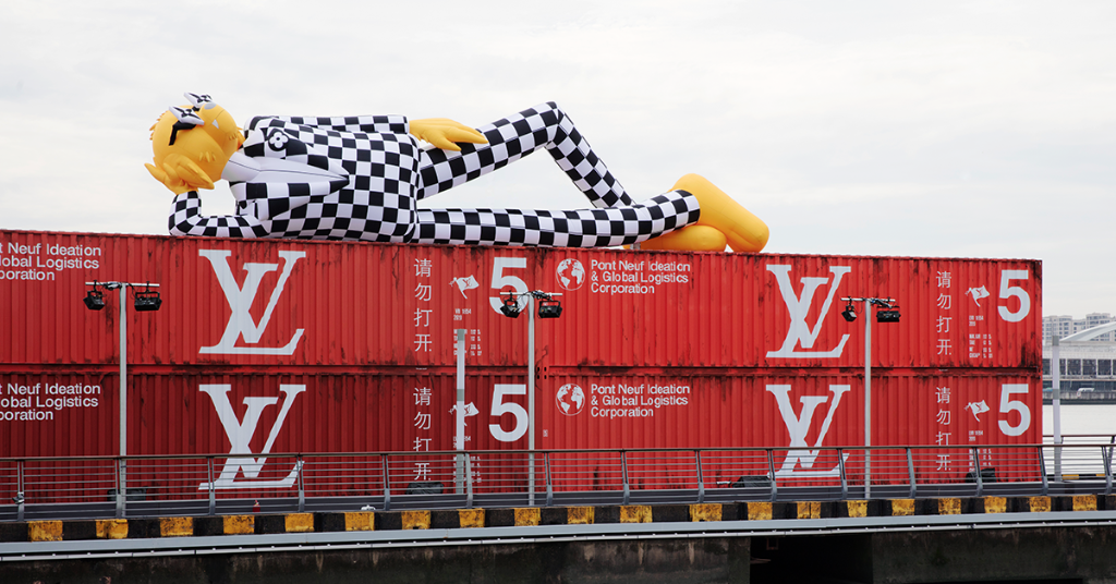 Louis Vuitton's containers arrived in Shanghai 