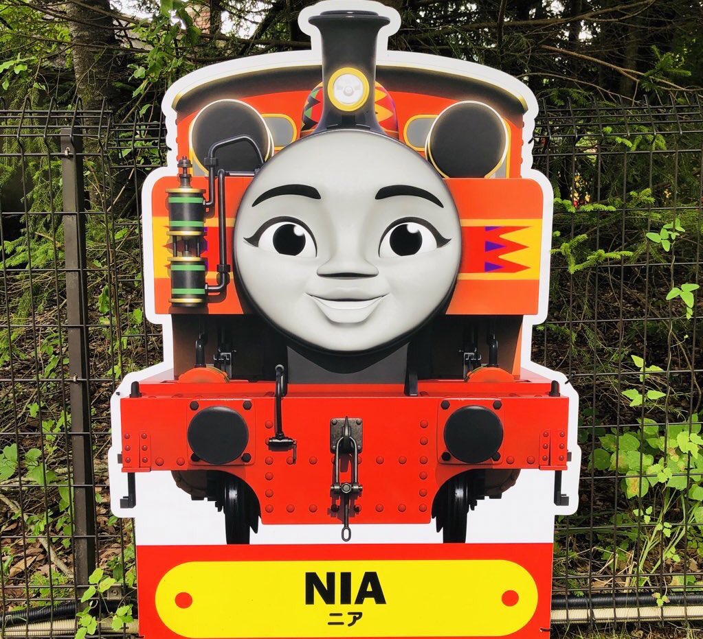 トーマスランド 公式 女の子機関車集合 トーマスランド 名物 キャラクターパネル紹介 今回は女の子機関車パネルを集めてみたよ みんなのお気に入り機関車はいるかな きかんしゃトーマス Thomasland トーマス大好き 富士急ハイランド