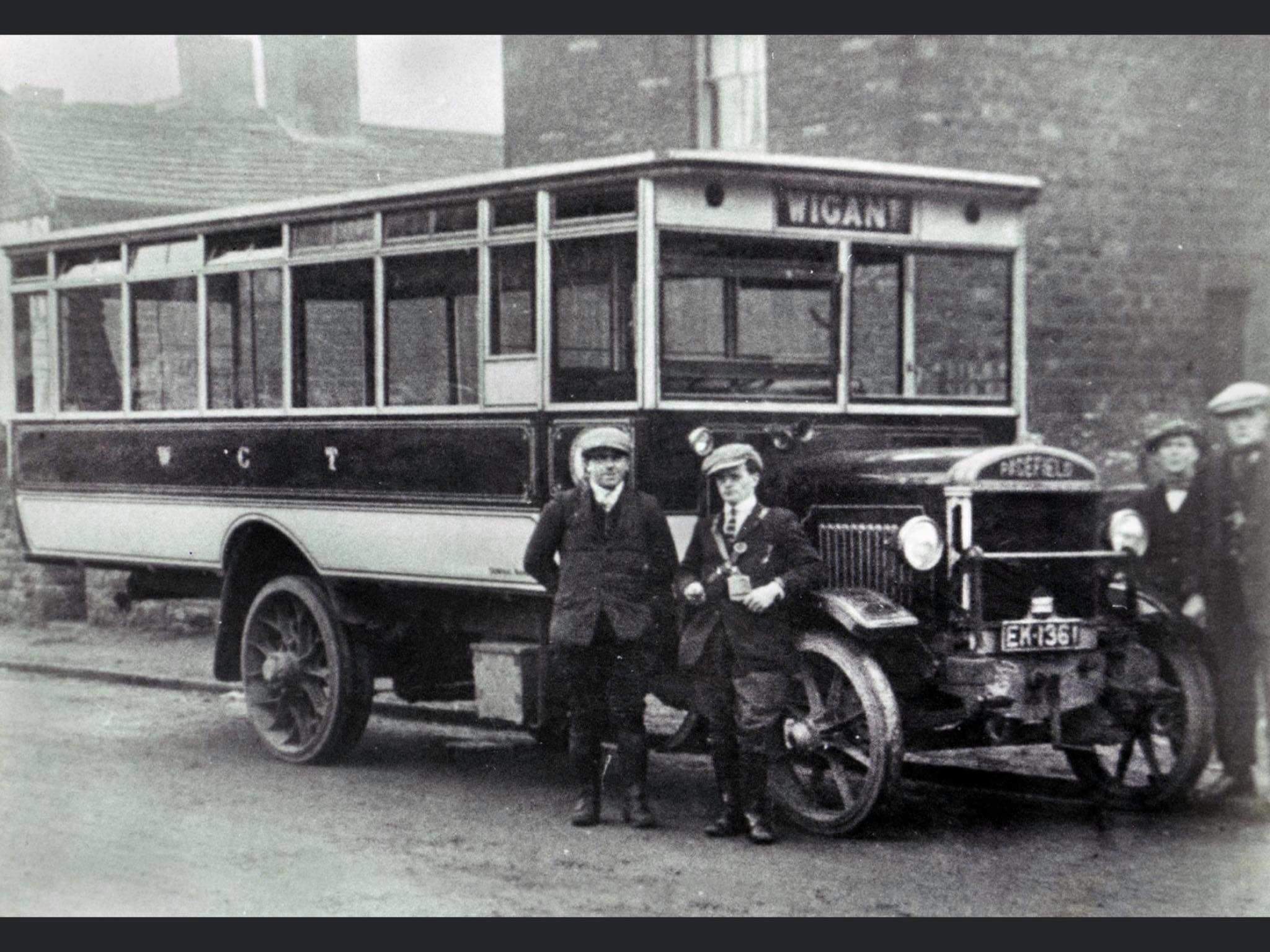 Wigan's first Motorbus Eeus2wVWoAAeLhT?format=jpg&name=large