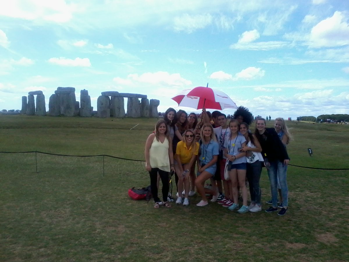DB_Brolly's tweet photo. #tbt Throw back to five years ago when I visited Stone Henge. Just look at that mass gathering... those were the days. ⛱️🪨🌤️😎
#BrollyonLockdown #StongeHenge #Buxton https://t.co/okN184WQfm