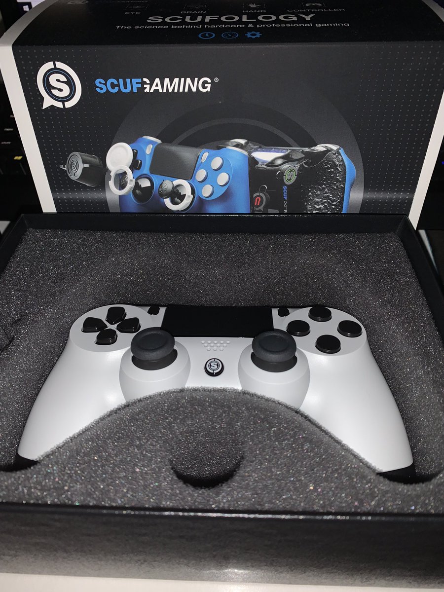 Crimzaah_'s tweet image. 4PS SCUF Controller Giveaway

To enter:

✅ Follow me @Crimzaah_ &amp;amp; @Pred__AGz 
🔁 Retweet this tweet

Winner picked on 27th of August.