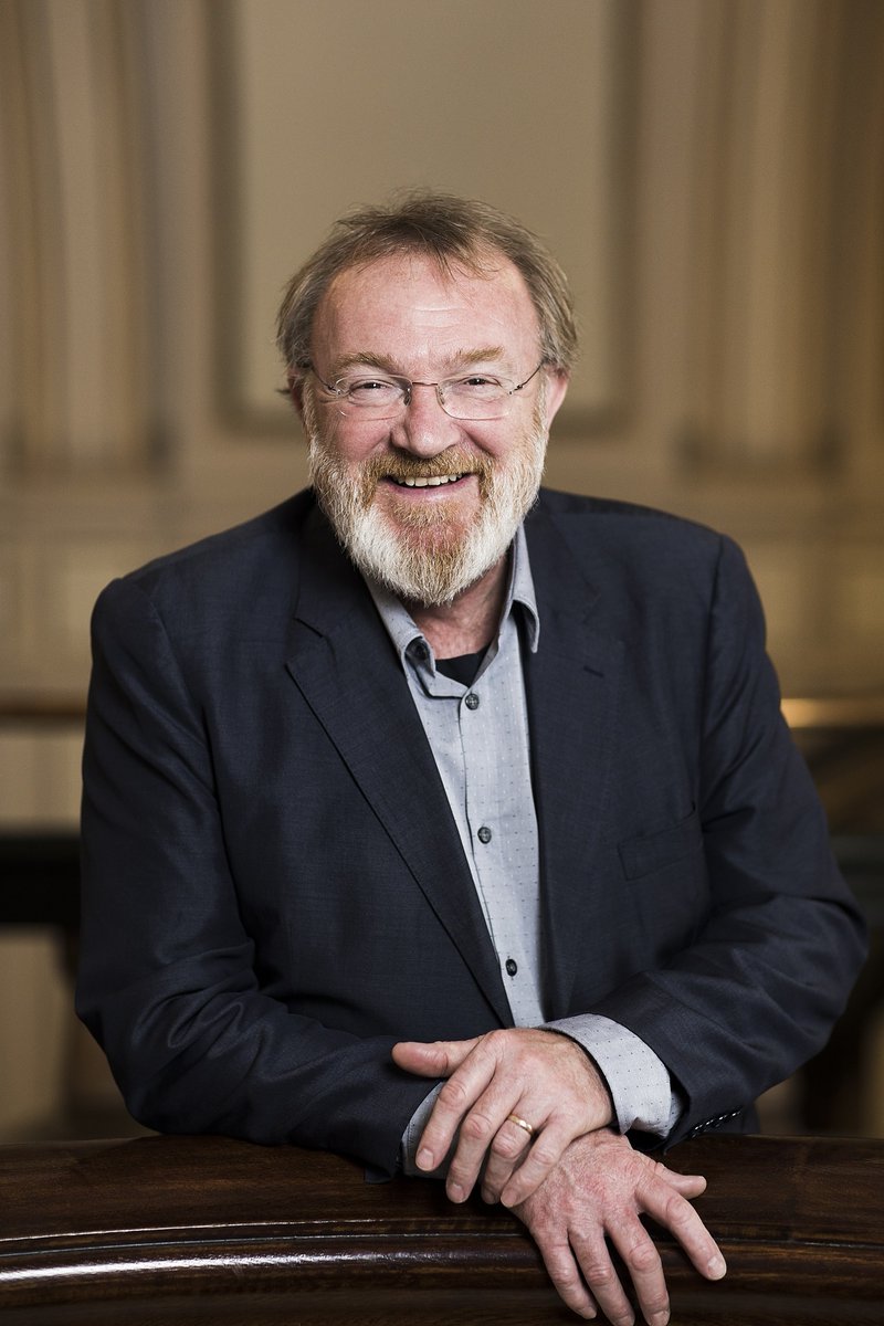 Gloucestershire Music is thrilled to announce its new patron – renowned international conductor Martyn Brabbins. Read more here: orlo.uk/glos_music_zW0… @glos_music Photo credit: Ben Ealovega