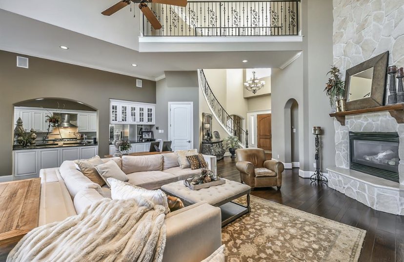 intl_Realtor's tweet photo. When your home is your haven 😍 
#LuxuryHomes #thursdayvibes #thursdaymorning #HoustonRealtor #KatyTXRealtor https://t.co/hRvZSjRhKG