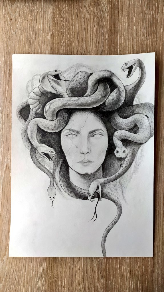 baldoftherose's tweet photo. Oye yo tambien quiero jugar a eso de un rt es gratis soy artista no se qué https://t.co/8QWA6HWPJ4