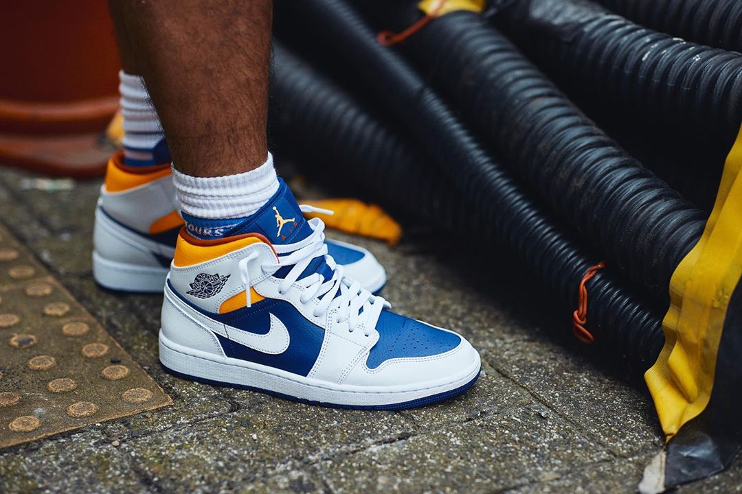 nike air jordan 1 mid laser orange blue