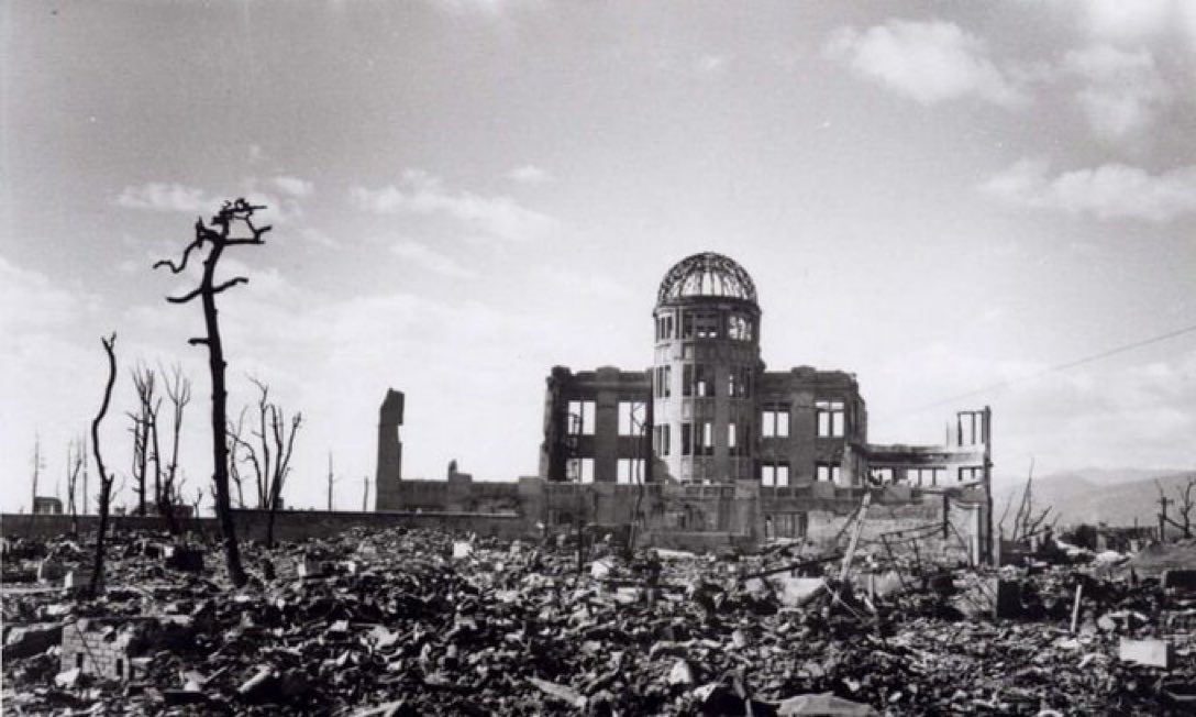 DiazCanelB's tweet photo. El crimen de Hiroshima y Nagasaki fue un acto terrorista, un genocidio del imperio, que el mundo no puede olvidar para permanentemente luchar por La Paz y evitar que hechos como este no se repitan en la Historia #SomosCuba #SomosContinuidad https://t.co/JlzfGvVNR9