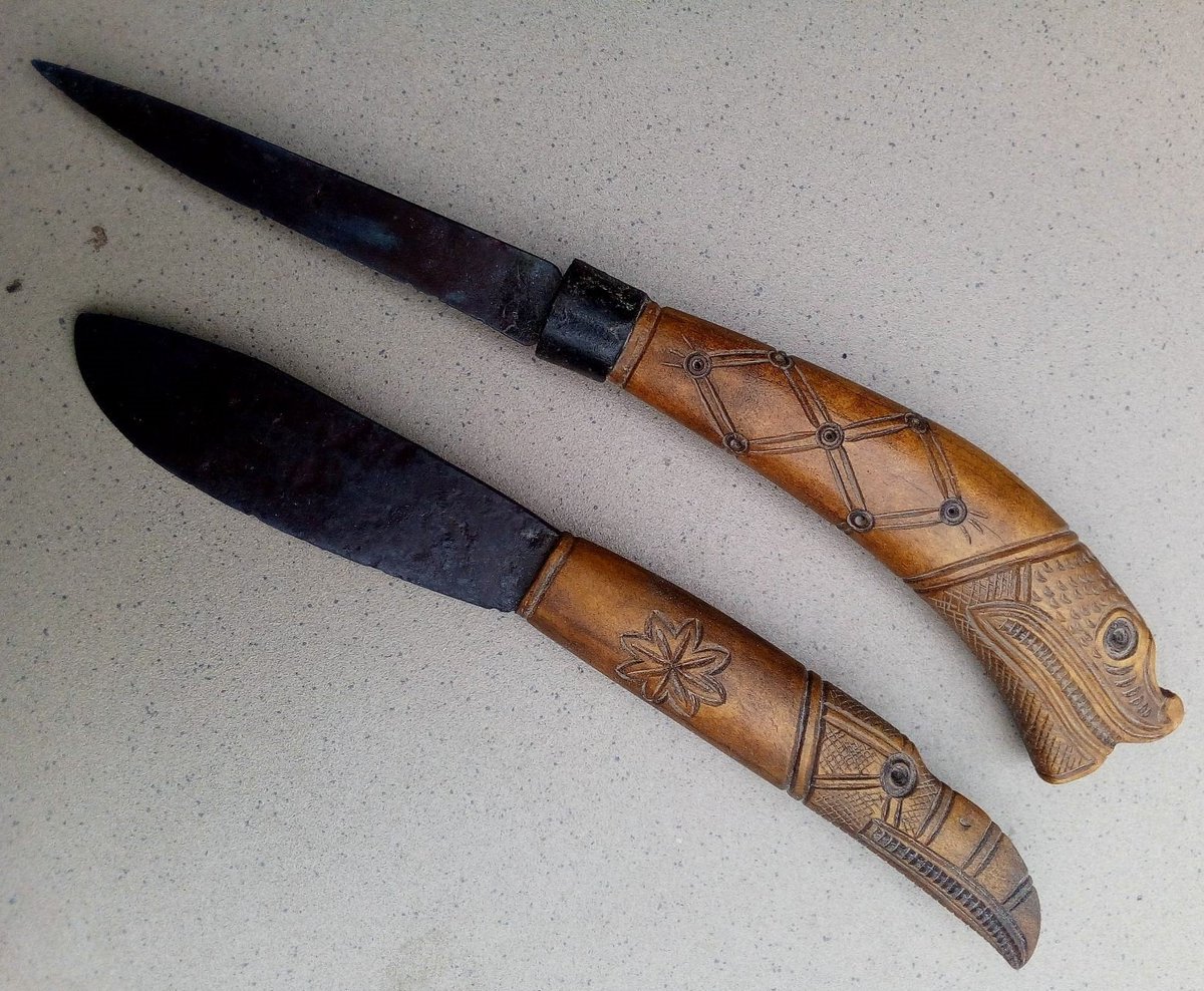 AndrewS02771425's tweet photo. Viking Movie Stuff: Viking Age Knives with bone handle (Reproduction / Viking Pattern) https://t.co/xmJK9fT26I #vikingdagger #damascussteelvikin #vikinghunting #damascusvikingart #scandinaviandagger #vikingagedagger #vikingbattleaxe # https://t.co/lBC6AzwyBG