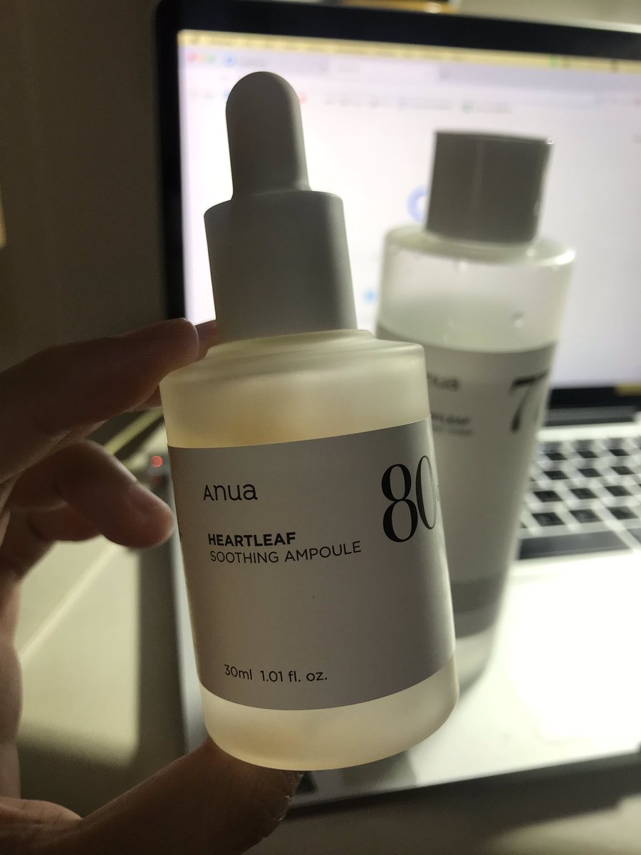 โทนเนอร์ว่าเว่อแล้ว อีน้ำสีหลืองนี่เว่อยิ่งกว่า เว่อมากกกกกกก สิวหายผดหาย รอยดำรอยแดง แพ้แมสผ้ามาอัดตัวนี้คู่โทนเน่อคือกลับมาสวย สวยระดับญาญ่า กุงงมาก เจ้าของเดียวกับโทนเน่อพี่จุน นี่ของเกาหลีหรอหรืออะไร กุใช้น้ำจากสวรรค์อยู่หรอ