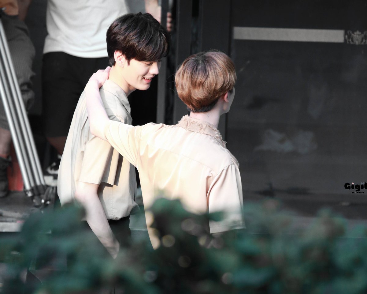 bitingslove's tweet photo. 🤗🤗🤗
©Gigil·1121x0318
#毕廷 #BiTing #ปี้ถิง #毕雯珺 #朱正廷 #BiWenjun #ZhuZhengting #NEX7 #Top57 https://t.co/BarYn11mKR