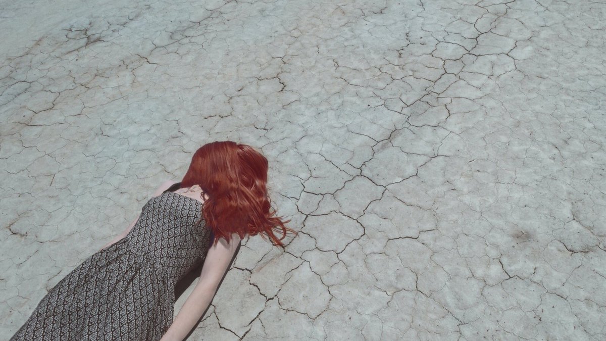 gingerfulhair's tweet photo. When the sun hits, redheads gotta get inventive with sun protection 🦞
#redhead #ginger #palegirlproblems #redheads #gingers #gingerproblems #redhair https://t.co/r6N6OlH4Uo