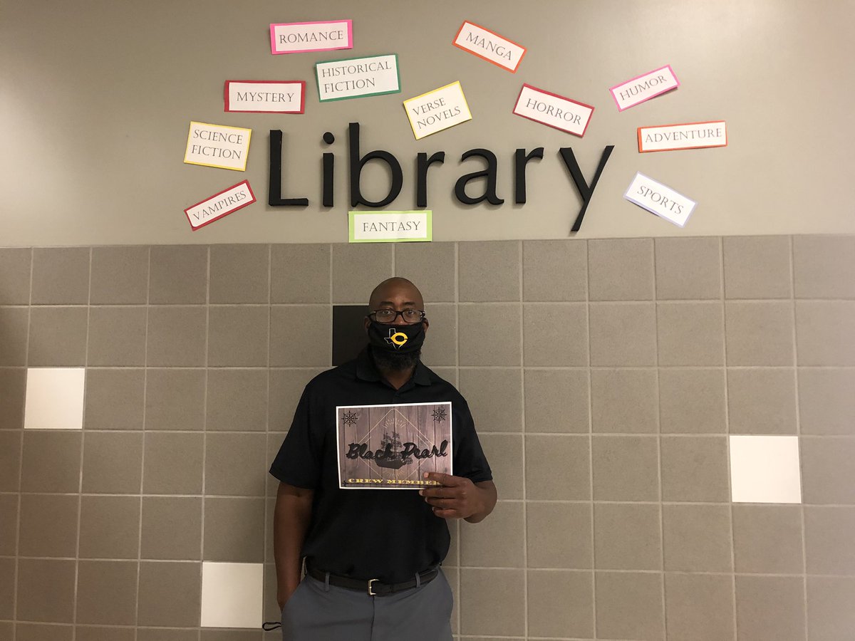 ColeyM53's tweet photo. Pirates are Lit! #piratepridechs @CrandallHS https://t.co/uturiTa2ti