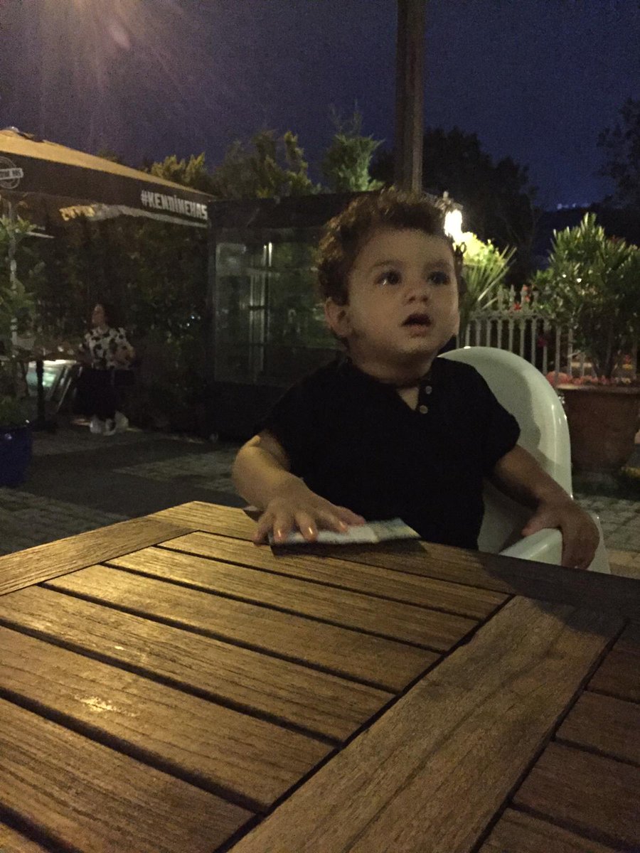 dgn__ergun's tweet photo. Garson mama nerde kaldı ulen 😤😤😤 https://t.co/loy7iK03Ll