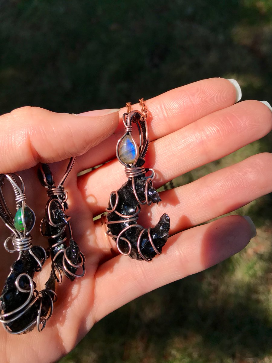 zenmindcrystals's tweet photo. 🌜🌗Luna’s Dark Side🌓🌛
I still have two of these remaining! 🥰

✨Next shop update will not be for another week or two!✨

👇🏽LINK BELOW👇🏽 https://t.co/pCQY0L4QLb