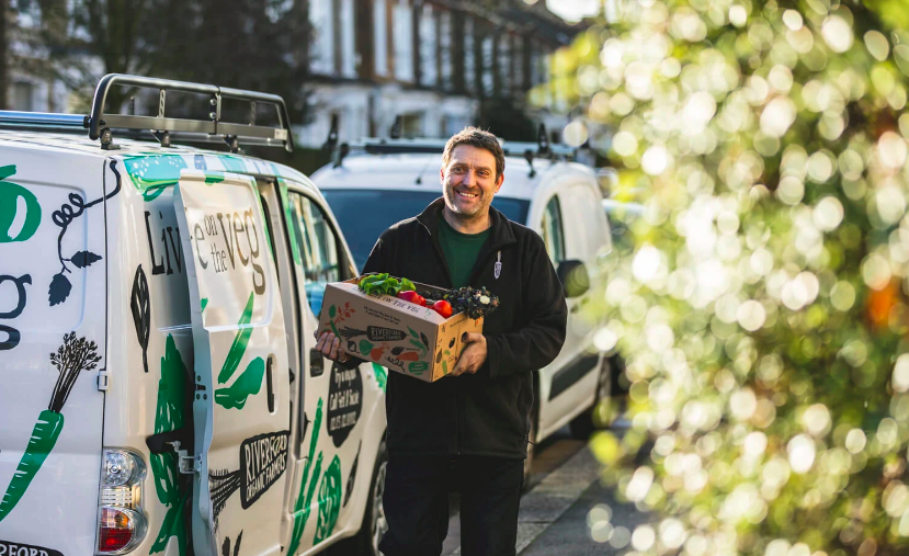 luminaries_mag's tweet photo. . @HelenBOrganic Hats off to our hero #organic farmers! They are the custodians of our green and pleasant land - producing deliciously health, climate-friendly food.  Check out our feature on the #bestorganicfarmshops + delivery https://t.co/I4CRKxLUUh https://t.co/nVvBUIu8O1