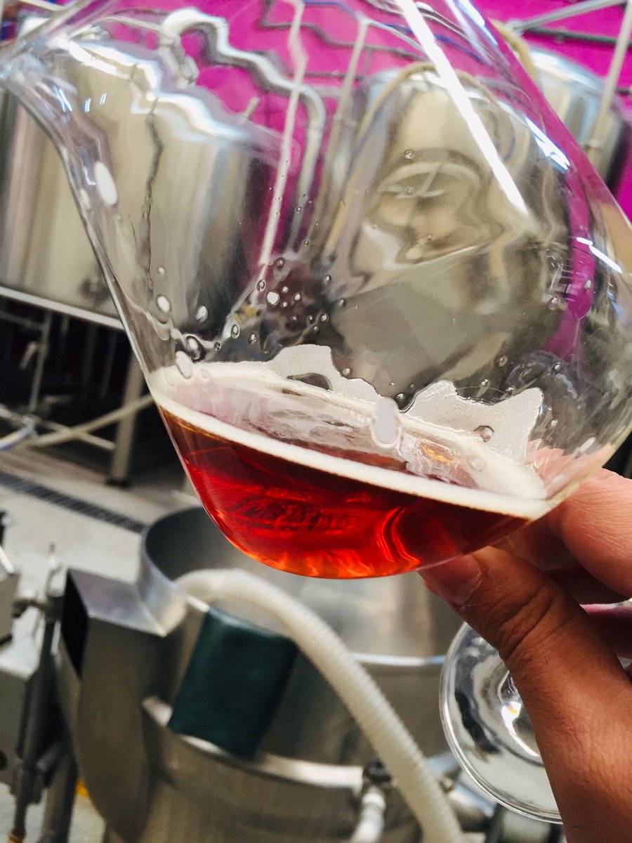 thebastardsbeer's tweet photo. IPADAY #IPADay #cervezaArtesanalTheBastards https://t.co/3nScznD6UJ