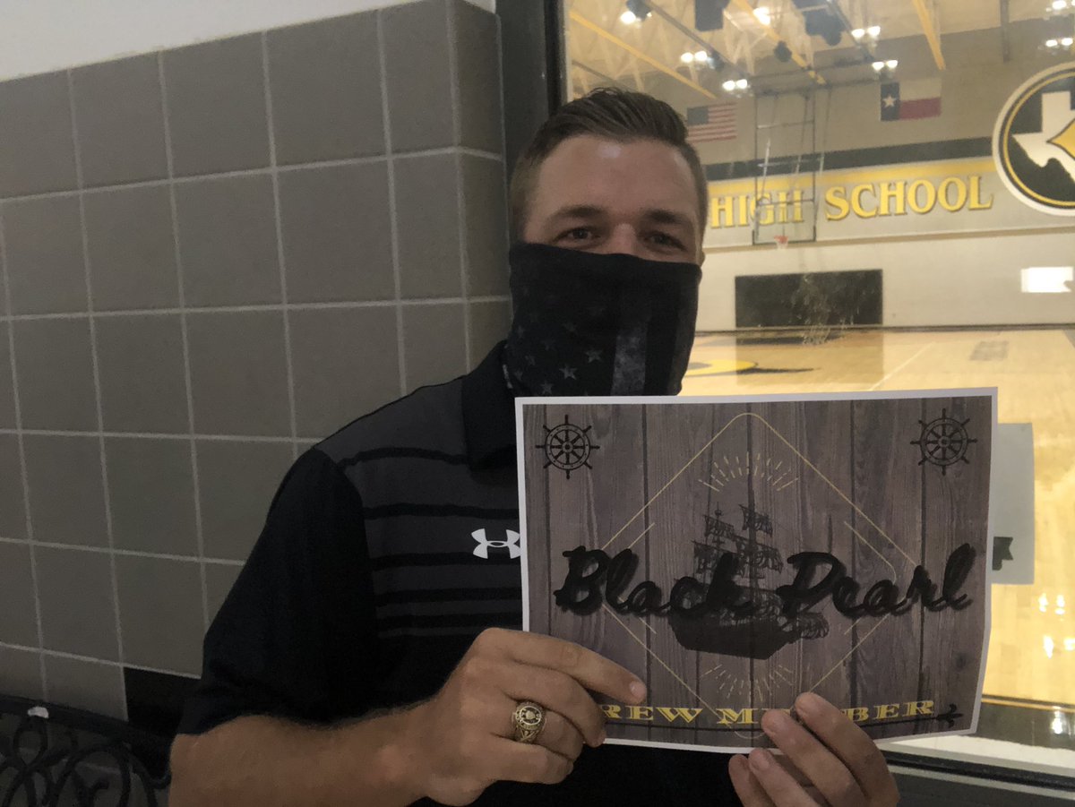 ColeyM53's tweet photo. #PiratePrideCHS @CrandallHS https://t.co/6Qrhe2ExCg