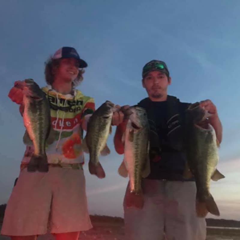 Rougaroutackle's tweet photo. Ian Carter and partner had a great day on the newly re-opened Bussey Brake. #rougaroutackle #teamrougarou #fishwildly #bassfishing #largemouthbass #basstronomical https://t.co/Azc8pcbcIQ