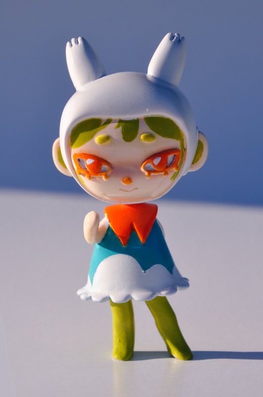 R0BOU's tweet photo. i don’t think i ever posted the final pics here but here’s my product design senior capstone project!! i named them “oh! jelly dolls” !! 🧡🍋

they’re 3d printed figures (with hand sculpted clothes) https://t.co/VPBUYPKb5y