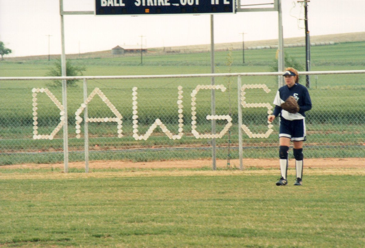 SWOSUAthletics's tweet photo. #SWOSUThrowback
This photo from 2003 shows the early days of Bulldog Softball playing at the SWOSU Athletic Complex!
#GoDAWGS https://t.co/CJBLEKA5VJ