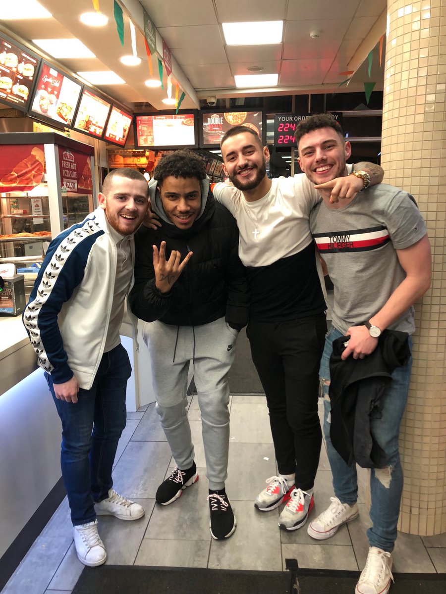 rhys98oconnor's tweet photo. Me and the lads met AJ tracey in supermacs after his gig last year hahahahaha legend https://t.co/5ou2RyIpWf