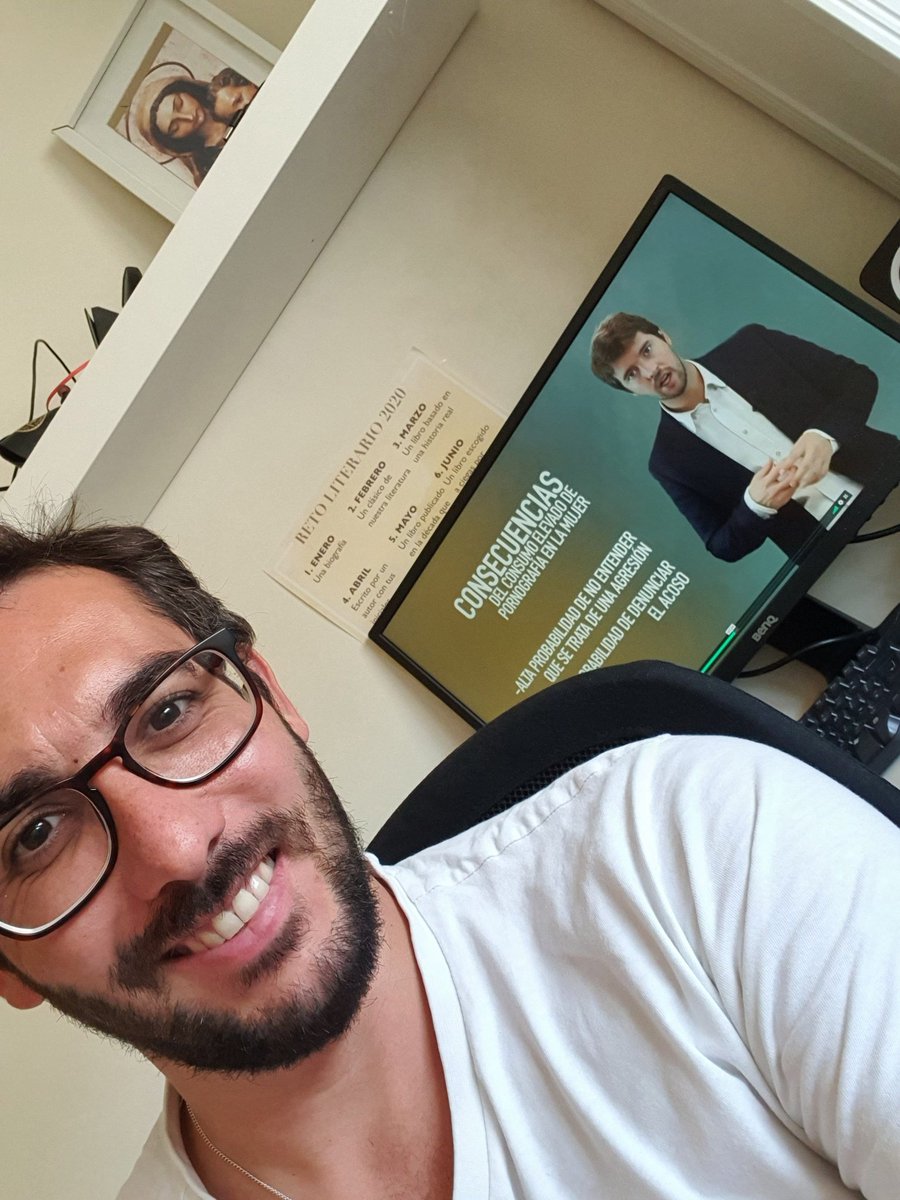 JMartinAguado's tweet photo. Seguimos con el curso online sobre adicción a la pornografía de @dale_una_vuelta Estoy disfrutando mucho de su contenido 👌🏽 #educandovoy https://t.co/mPXWLLZTjw