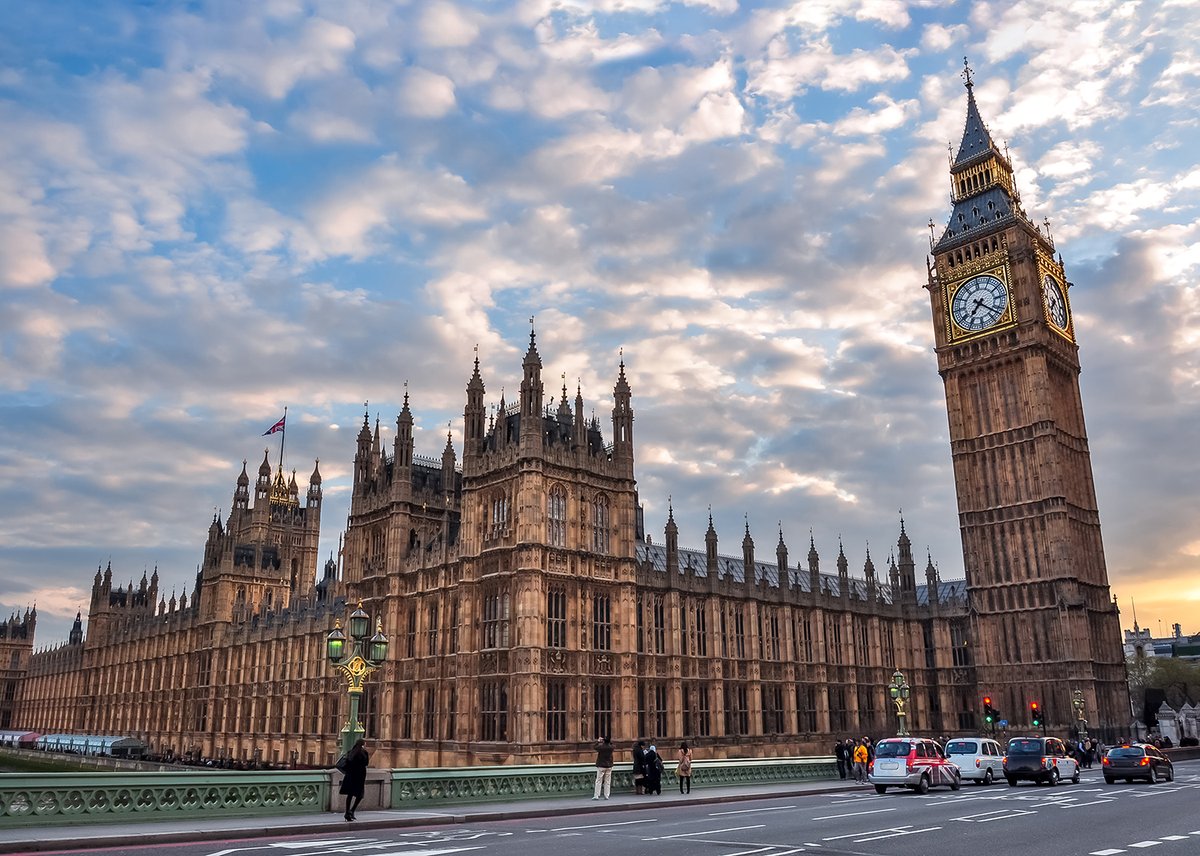 Hisロンドン 世界一有名な時計塔ビッグベンからトラファルガースクエアへ T Co 4hqcbvztej ビッグベンは英国国会議事堂付属の時計台で 今現在改修工事のため足場に覆われています ウエストミンスター寺院を眺め ホワイトホールを北上 Hisロンドン 世界一有名な時計塔ビッグベンからトラファルガースクエアへ T Co 4hqcbvztej ビッグベンは英国国会議事堂付属の時計台で 今現在改修工事のため足場に覆われています ウエストミンスター寺院を眺め ホワイトホールを北上