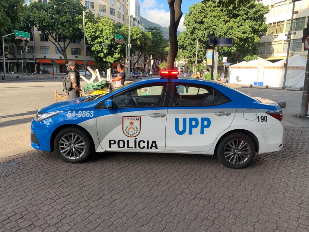 PMERJ's tweet photo. #BomDia, Rio de Janeiro!

Conte com nossos milhares de #heróis posicionados nos mais diversos pontos do estado, todos prontos para cumprir a nobre missão de #ServireProteger.

#Quinta #ÓtimaSemana #UPP #PMERJ #SempreAtuante https://t.co/Gr0GAWbXy0