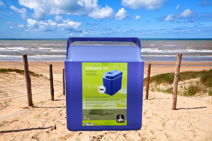 Winparts_nl's tweet photo. Lekker naar het strand met een koud drankje! 🥤🌞 Dat kan met deze koelbox met 12V aansluiting voor in de auto! 👉 https://t.co/FHPeD7DWEv https://t.co/jxlOnJbC09