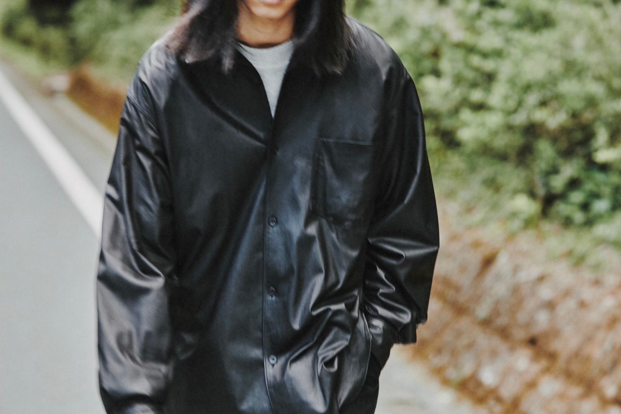 コモリさん コモリ》がウィメンズコレクションをスタート | Them magazine