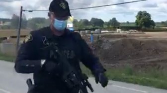 Yesterday, 9 Six Nations land defenders were arrested by heavily armed police at the 1492 Land Back Lane protest against a housing development on Haudenosaunee territory near Caledonia, Ontario. For further context on this, please see pbicanada.org/2020/08/06/six…