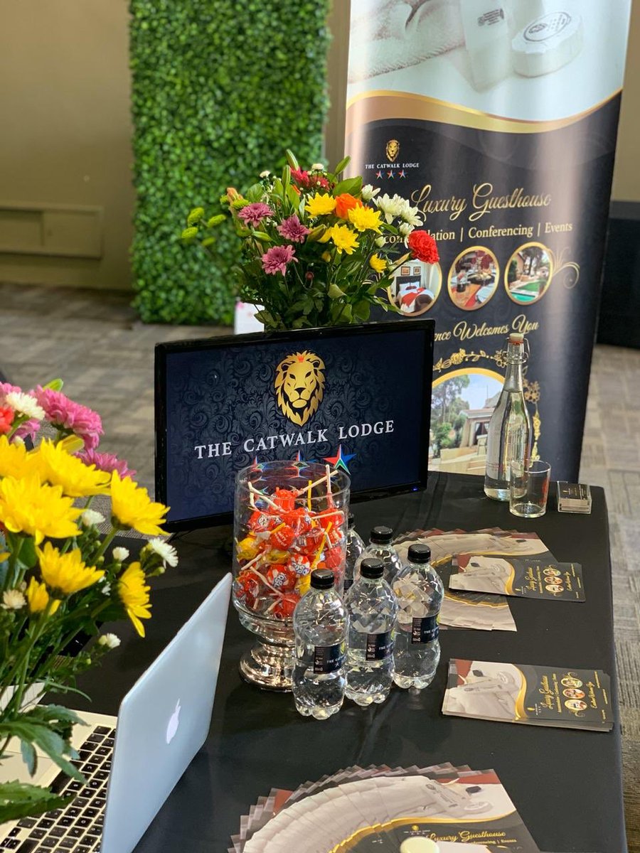 If you’re going to rise why not shine #thecatwalklodge #airbnbhost  #entrepreneur #businesswoman #hotel #travel #hotelroom #SheOwnsHerSuccess #visitsouthafrica #hotelstyle #weareooenfirbusiness #gataway #weekendgetaway #august #infliencer #beauty #womansmonth #thursdaymorning