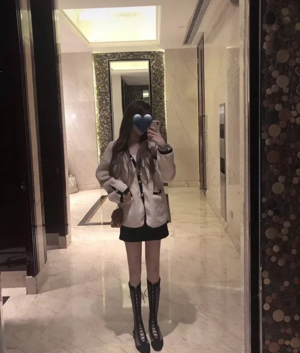 xiaoya198's tweet photo. 周末更新一位23岁成都业余舞蹈生 艺术生 喜欢唱歌，反差婊，曾经同学眼中可爱女神！
私下淫荡闷骚小M ，出差成都可普通牵线，常驻深圳可入会，主页有侨妹微信，有偿介绍。喜欢的男主们不要克制！
#成都约炮 #长腿 #大奶 #母狗 #制服 #喷水 #调教 #露出 #福利姬 https://t.co/8Znr8DXOC6