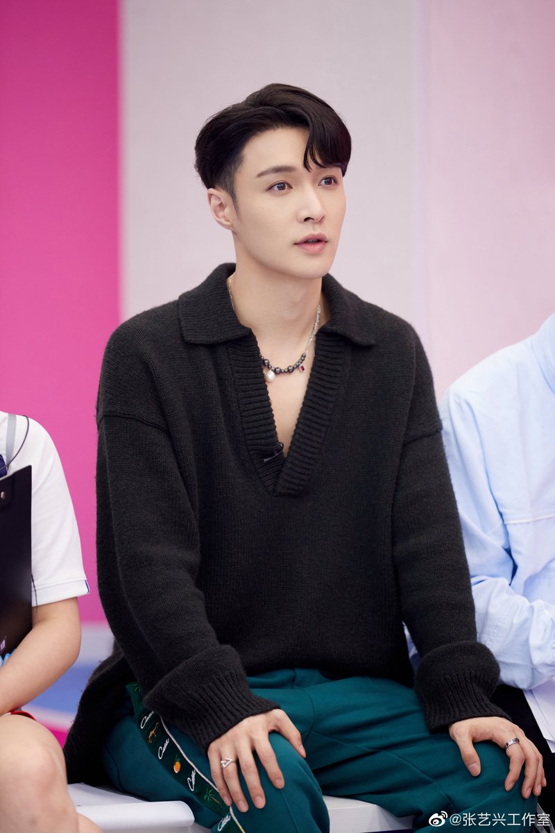 knockknock0408's tweet photo. [DL/OFFICIAL] 200806 LAY from 张艺兴工作室 WEIBO_12P
LINK >> https://t.co/kvPeeNwW5p
@weareoneEXO https://t.co/SDOApg45oz