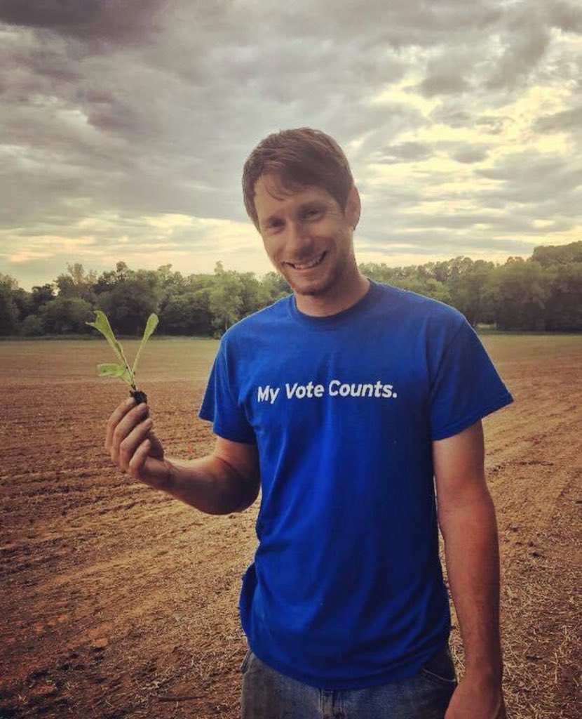 pj8seconds's tweet photo. Go vote Tennessee! @ifarmivote #ifarmivote https://t.co/2n8f2P5Few