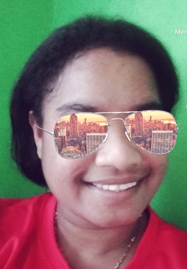 MerlinMelinda4's tweet photo. O. My God in the glasses there is an apartment wauuuuu surprised me😂 https://t.co/7R0e3qD9Xp