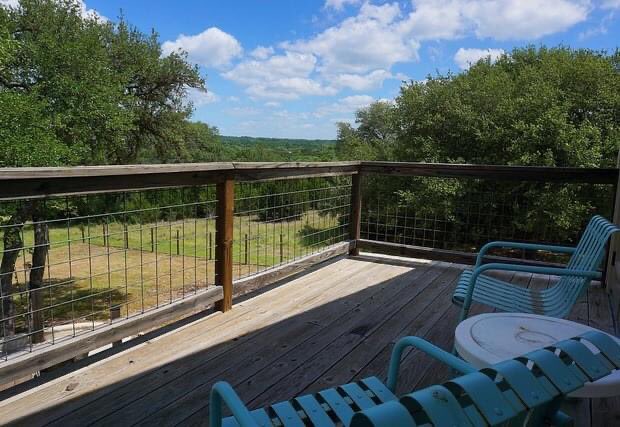 When you’re ready to enjoy the beauty of the Texas Hill Country, Paloma Ridge has the outdoor area with plenty of seating, as well as a fire pit. For outdoor grilling enthusiasts, there is full outdoor kitchen that comes with a range, grill, and sink.

hillcountrypremier.com/listings/palom…