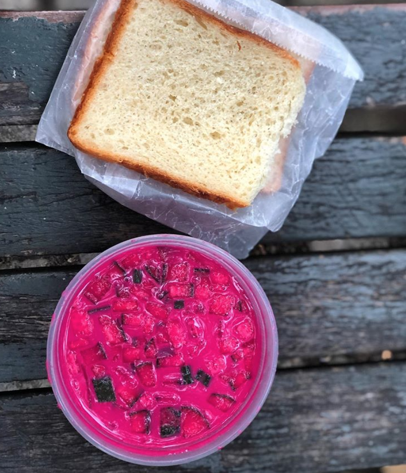 veselkanyc's tweet photo. Our borscht and challah deliver.
#Grubhub, #TryCaviar, #GoldBelly or right from our website.
TY to @codylyon for the great pic.
#veselkanyc #borscht #challah #veselkadeliveries #littleukraine #nyc #traditionalukrainian #comfortfood #localdelivery #nationaldelivery https://t.co/Qez2bAl5as