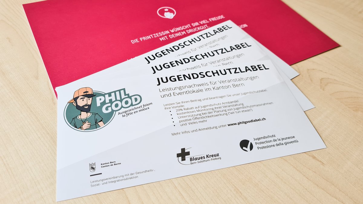 JugendschutzCH's tweet photo. Unser neuer #PhilGoodLabel-Flyer. #Druckfrisch aus dem @printzessin_ch-Schloss. Mehr Infos zum #Jugendschutzlabel für Veranstalter/innen unter https://t.co/WfGhA0BpCg.
#Printzessin #Belp #AfroPrinzessin https://t.co/jp2kAjyUn4