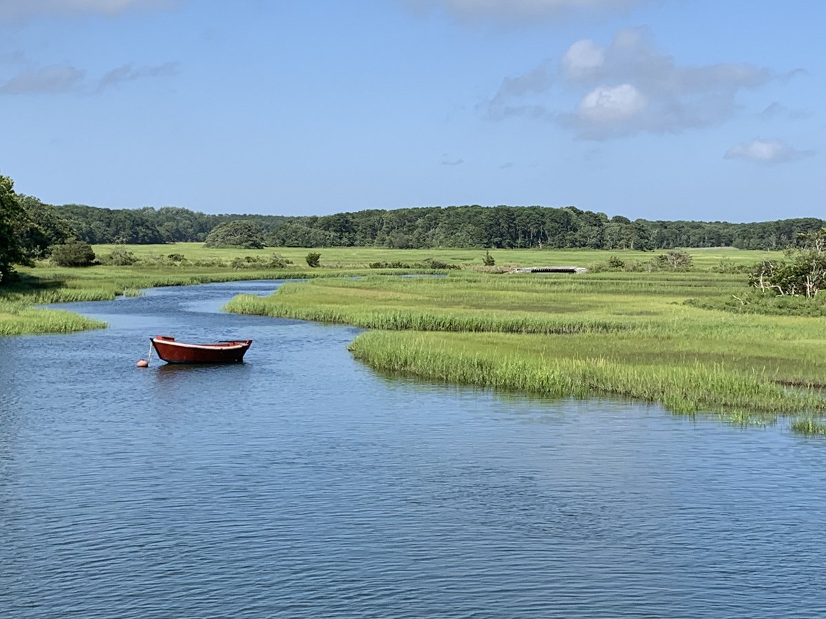 HappyCapeCod's tweet image. Sure, this familiar view is seen regularly when heading East, but that doesn’t make it any less spectacular! #harwich #herringriver #capecod