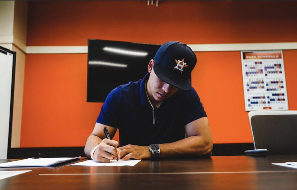 ZT_BaseballClub's tweet photo. We are very excited to announce Houston Astros (@astrosbaseball )JC Correa (@jc_correa5 ) has partnered up with ZT Baseball. JC will be working with all of our players in the state of Texas. We are excited to be working with JC to developing our kids for next season #1vision1goal https://t.co/1ULrgR7PPu