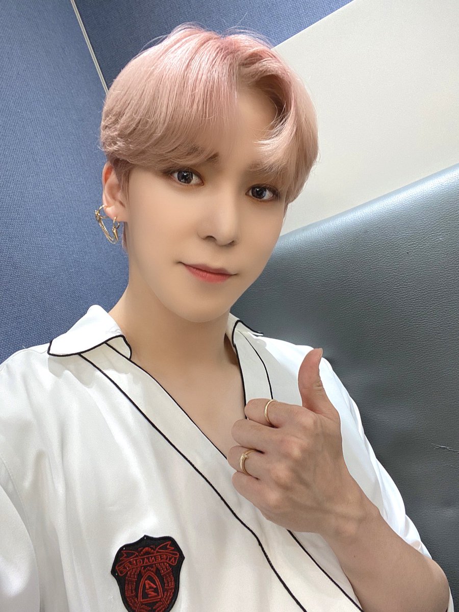 ATEEZofficial tweet picture