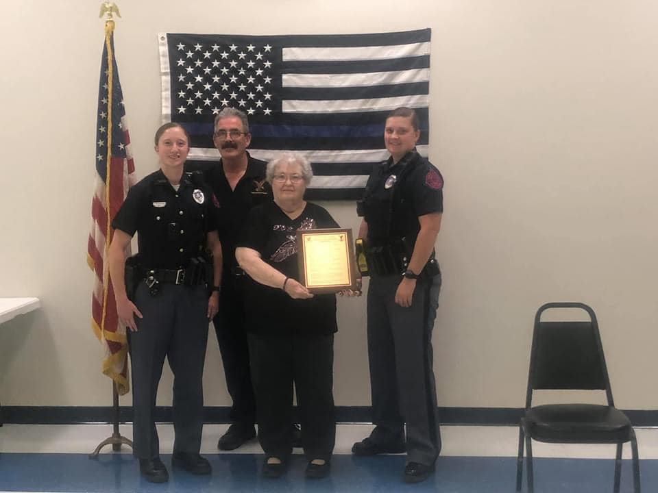 Columbus_NE_PD's tweet photo. Big THANKS to the Fraternal Order of Eagles for honoring NSP, PCSO, and CPD. We appreciate your support! #eagles #nsptroopb #pcso #cpdne https://t.co/2IbOrIMB2e