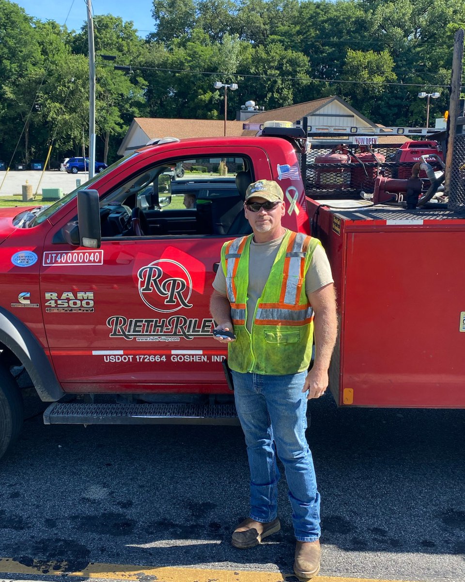 rieth_riley's tweet photo. Safety Catch! Meet Milo Bellis, Foreman for our Gary, IN office. Milo saw a hazard regarding traffic control on a project and took the initiative to change the flow for the safety of drivers and employees. Great catch!
#Safety #GaryTeam #SafetyCatch #RiethRiley https://t.co/abts582rWy
