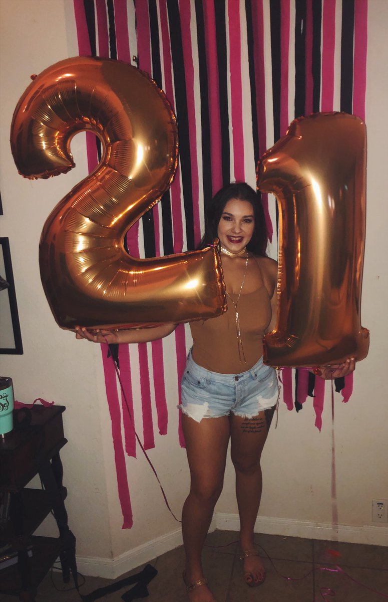 🎂