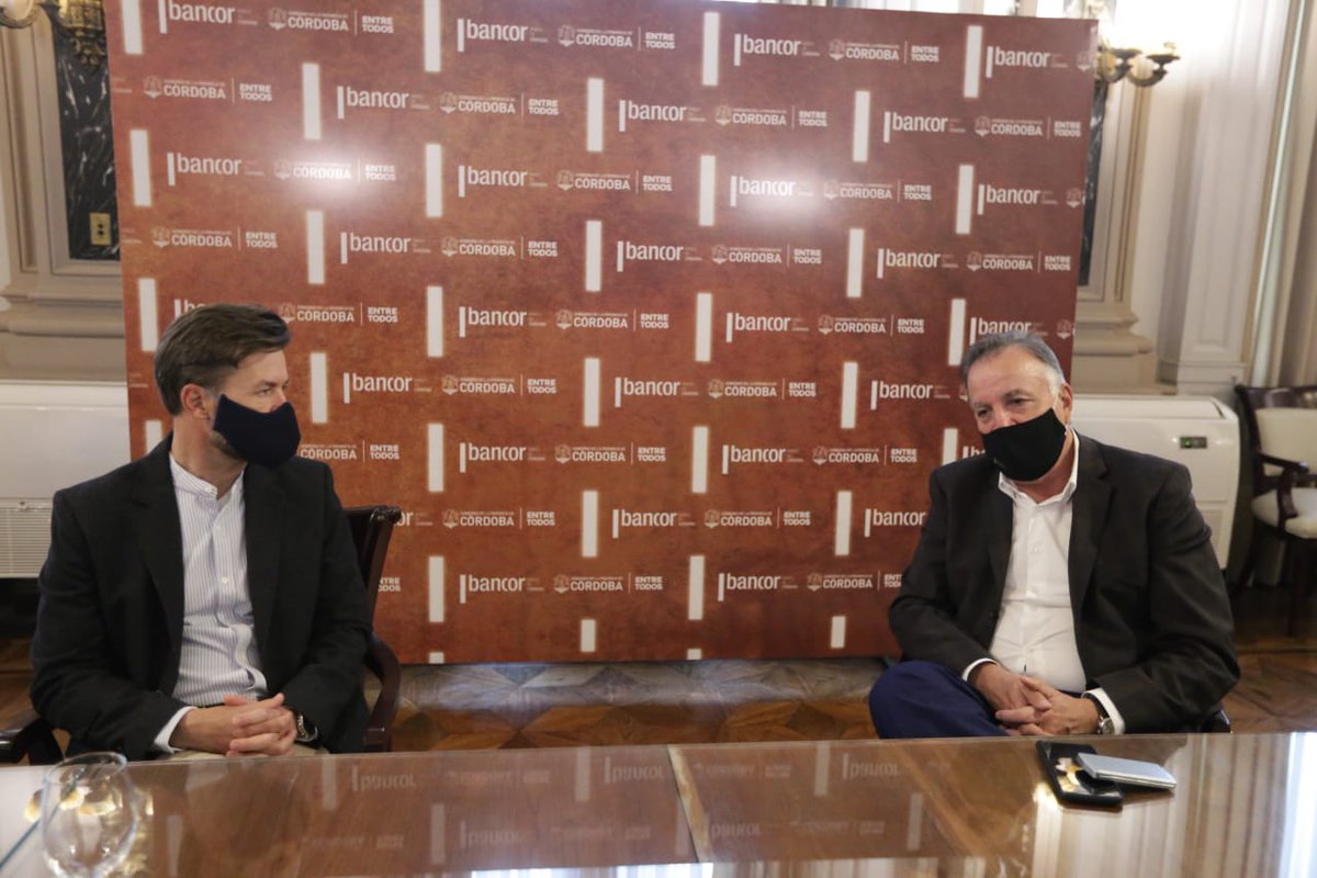 El presidente de #Bancor, @DanielTillard y el fiscal general adjunto, José Gómez Demmel, firman un convenio para trabajar en conjunto en el combate contra el Ciberdelito, problemática que se ha acrecentado durante la cuarentena. #Bancor #Fiscalia #ciberdelito #seguridad https://t.co/7tXzbFwoma