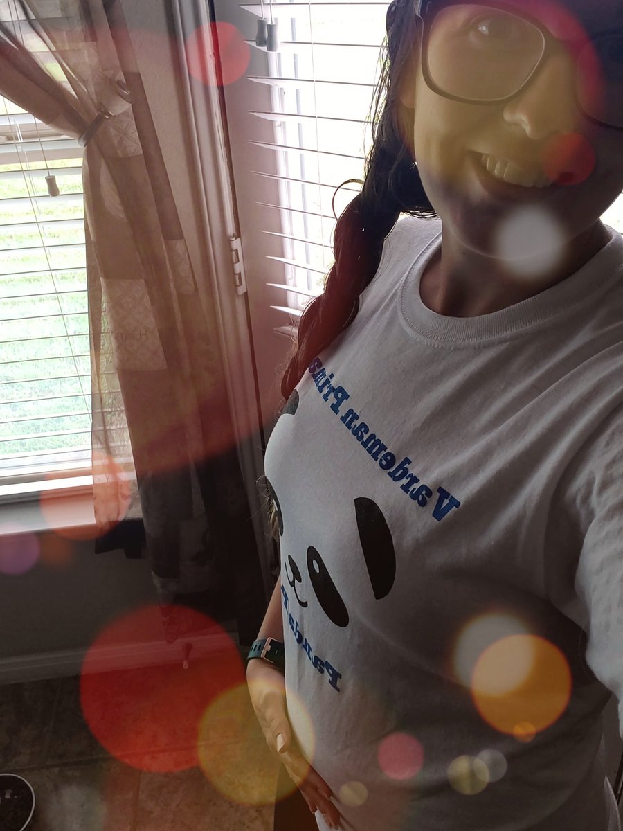 ACostante09's tweet photo. Back at staff development!! Little panda is on board the #Vardemanexpress #PandaPride #IAmAPanda @Vardeman_AISD @VerniqueMathis @orfelinda_todd @RicardoPequeno1 https://t.co/hIWHQYDEow