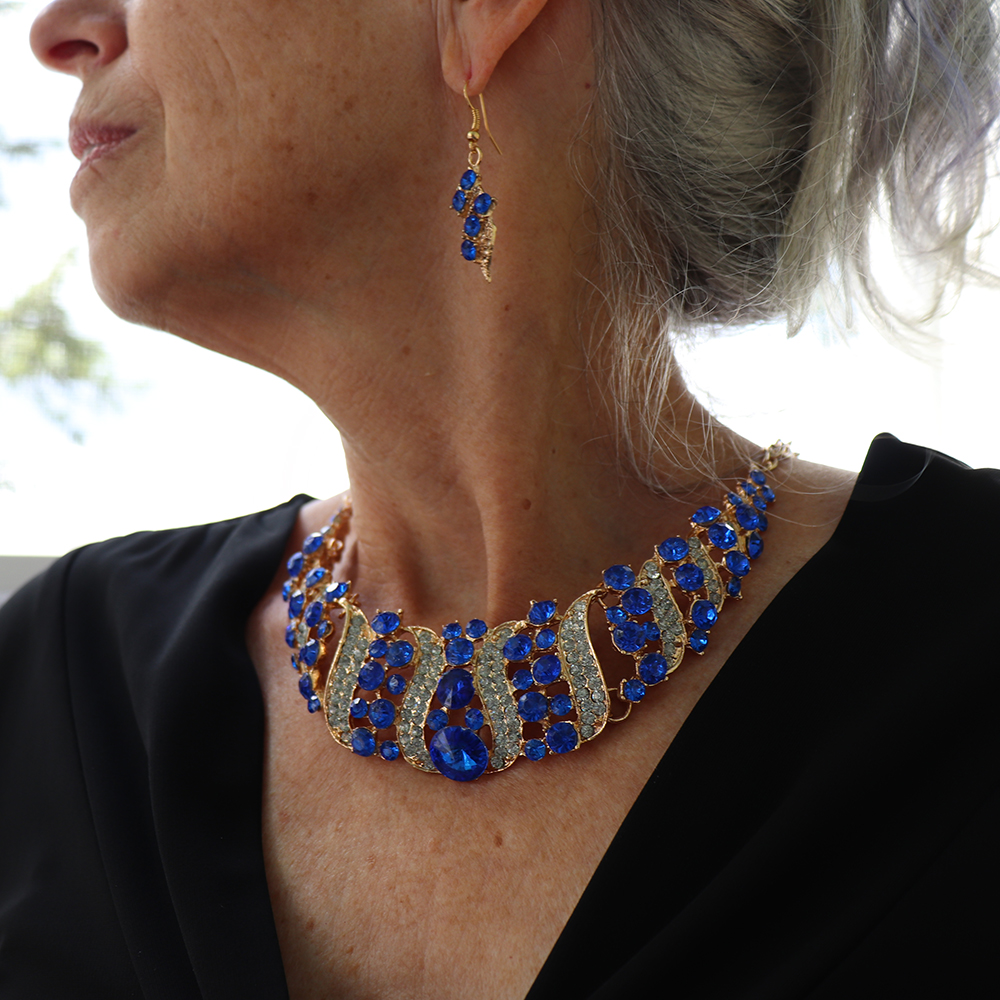 NovadabJewels's tweet photo. How stunning is this show stopping statement piece? This necklace set will be the center piece for all your going out ensembles!
https://t.co/hmFq18uThY
#dealoftheday #jewelryforsale #jewelryfashion #necklace #necklaceset #necklaceforsale #necklacesets #necklacesale https://t.co/Fr743Jx3TK