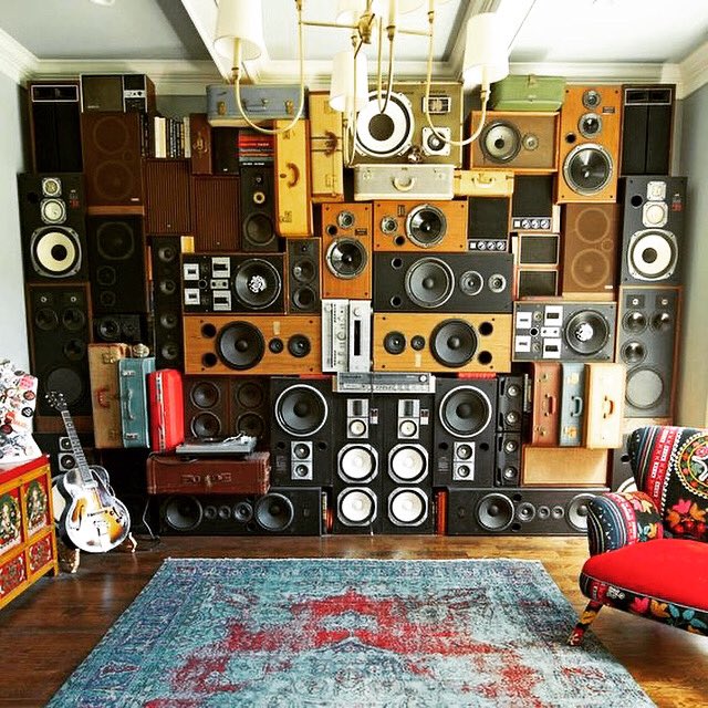 PlaidOnFlannel's tweet image. #SpeakerWall 🔈🎶

#Speakers #Wall #Loudspeakers #AudioSignal #Electroacoustic #Transducer #PowerAmplifier #SoundWaves #HighFidelity #Audio #MidRange #SubWoofer #Dynamic #Resonance #Amplifier #RockAndRoll #BluesRock #RetroRock #AlternativeRock #GarageRock #StonerRock #IndieRock