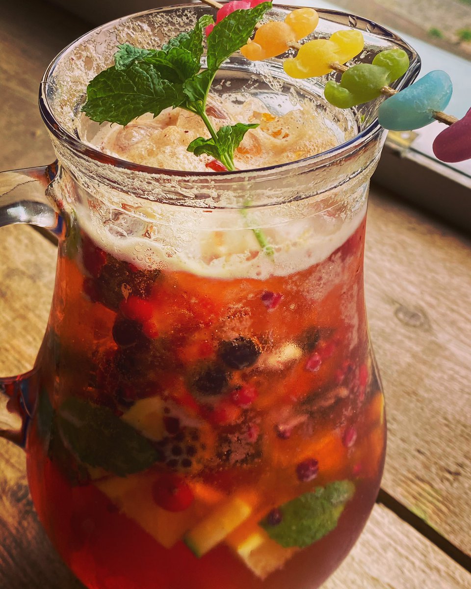 pvillearms's tweet image. Definitely #pimmsoclock 😎
☀️🍓☀️🍋☀️🍊☀️🍈☀️🥒☀️
-
-
-
#pubsinbrighton #thisisbrighton #longlivethelocal #cocktails #pimms #prestonvillearms #thursdaymotivation #summerdrinks